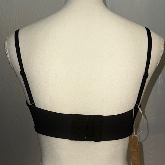 SKIMS Black Bandeau Bra with Seamless Design - Picture 4 of 4